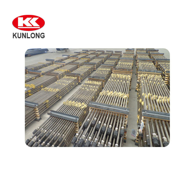 可旋刮蜡抽油杆