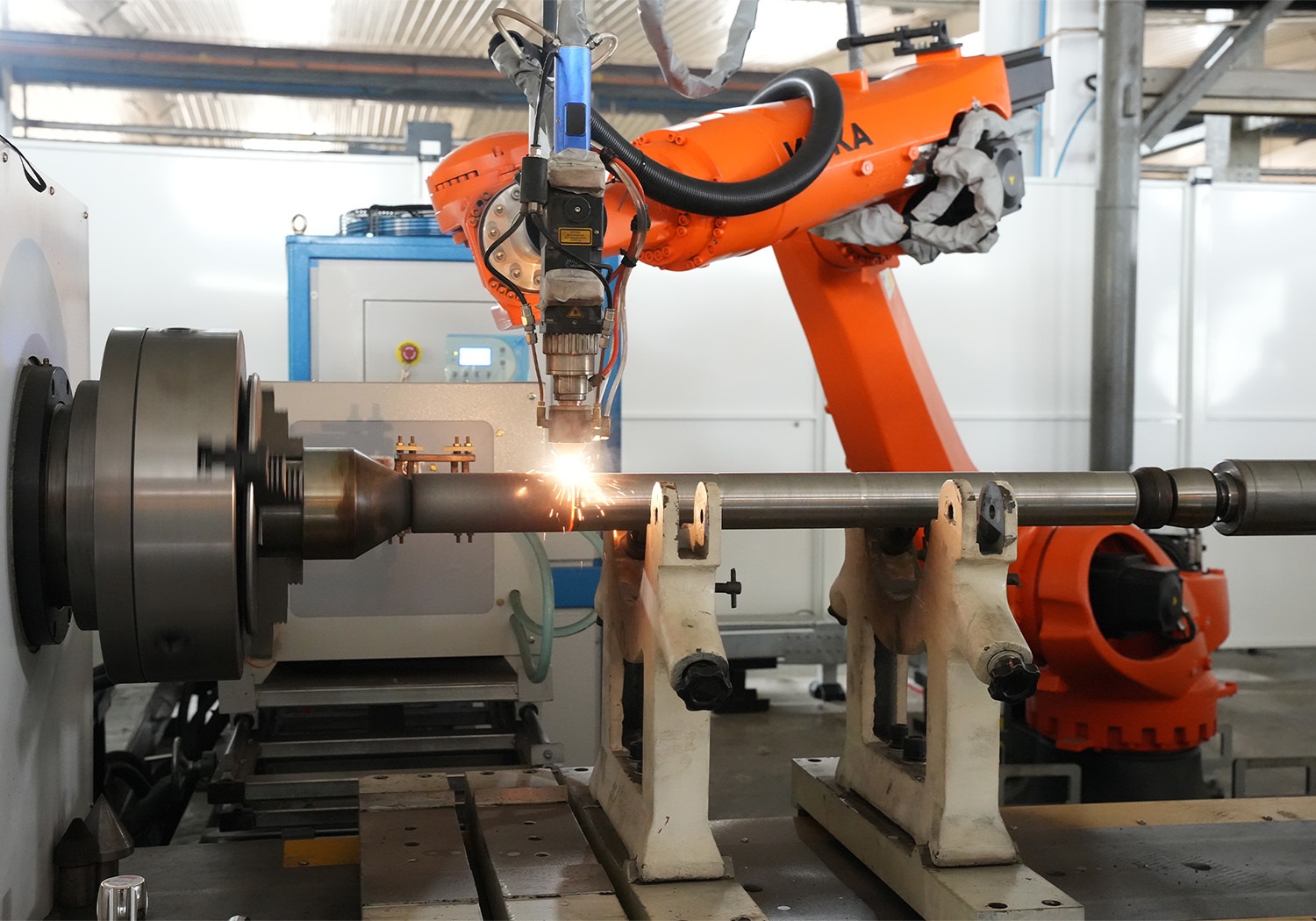 柱塞喷焊--全自动激光熔覆生产线